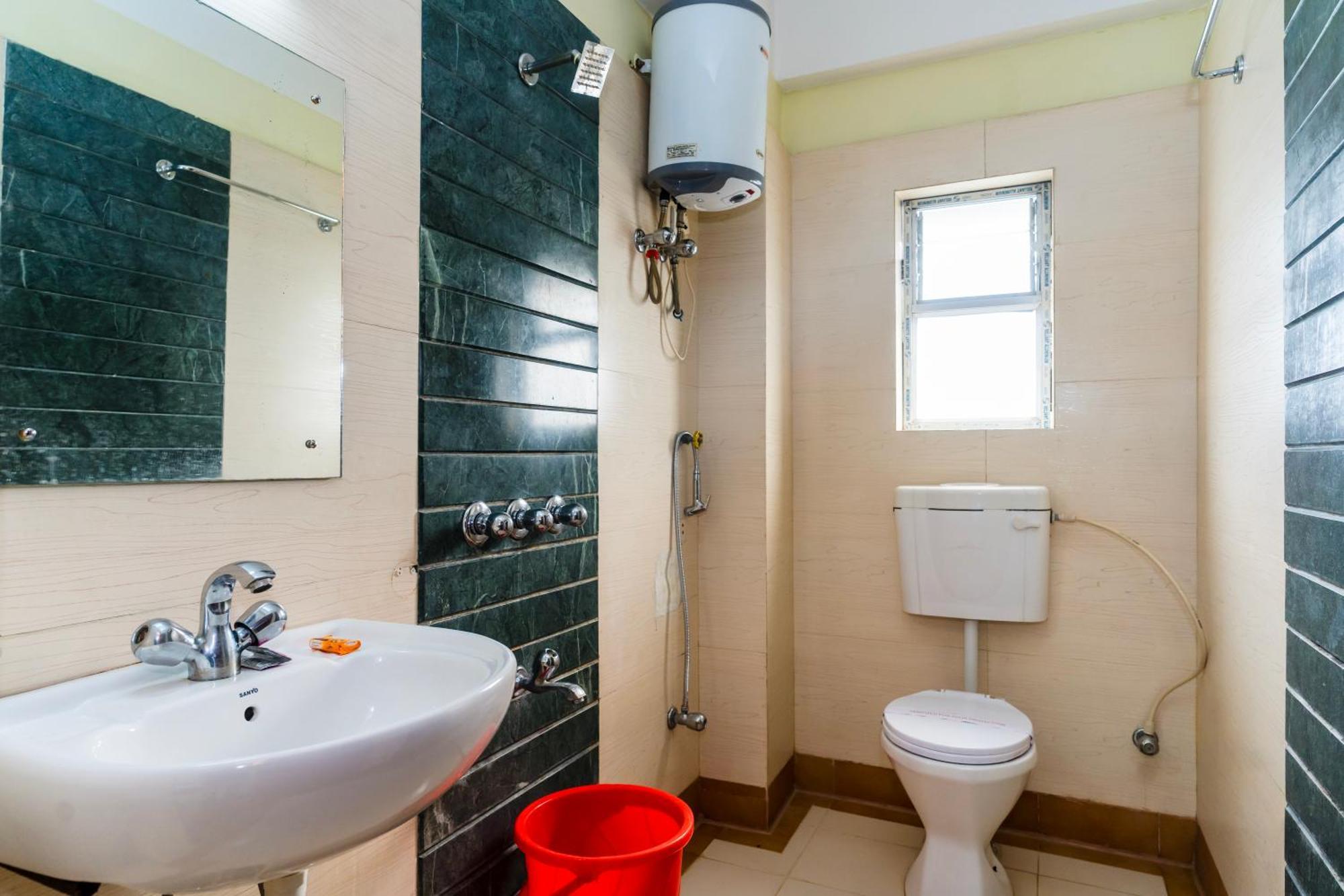 Hotel Niladrii Galaxy Siliguri Bagian luar foto
